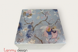 Silver square lacquer box with bellflower pattern 20*H9 cm 